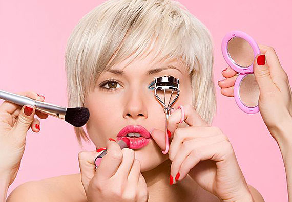 Nên mang những sản phẩm làm đẹp nào cho mỗi chuyển đi